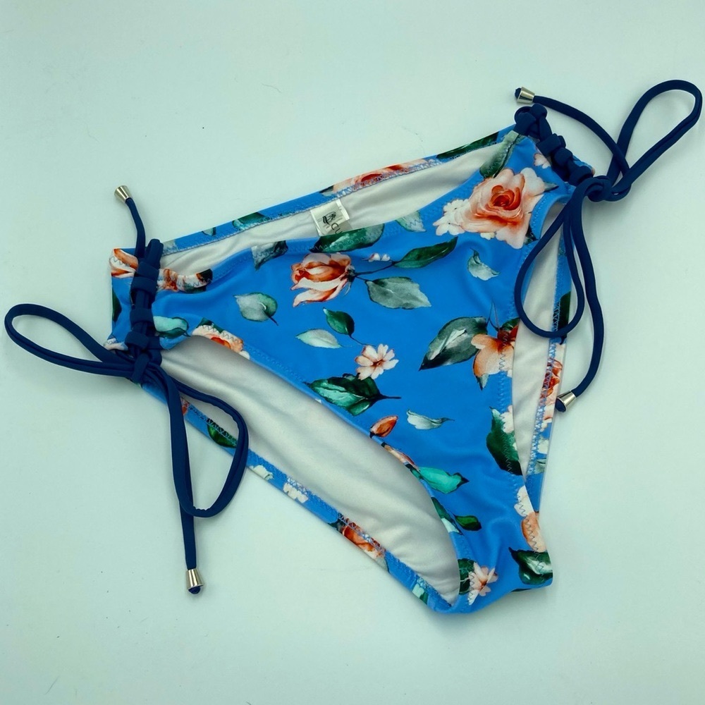 Cupshe Swimsuit Bottom L